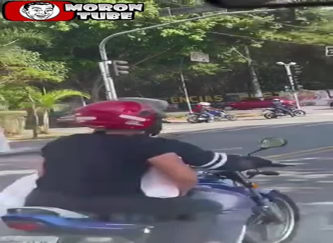 Video :When nonprofessionals attempt to steal a motorbike